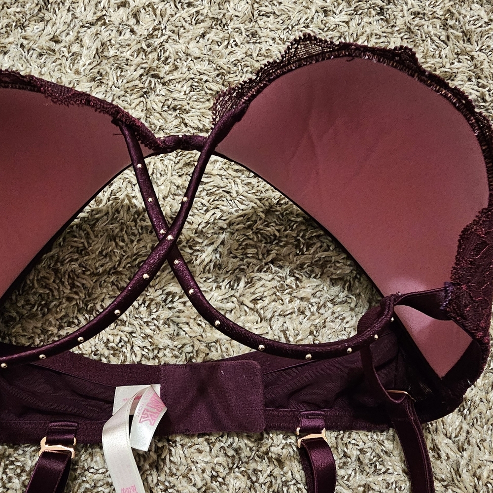 PINK - Picture 6 of 6